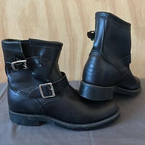 Chippewa leather women’s engineer biker boots black size 8 made in the USA